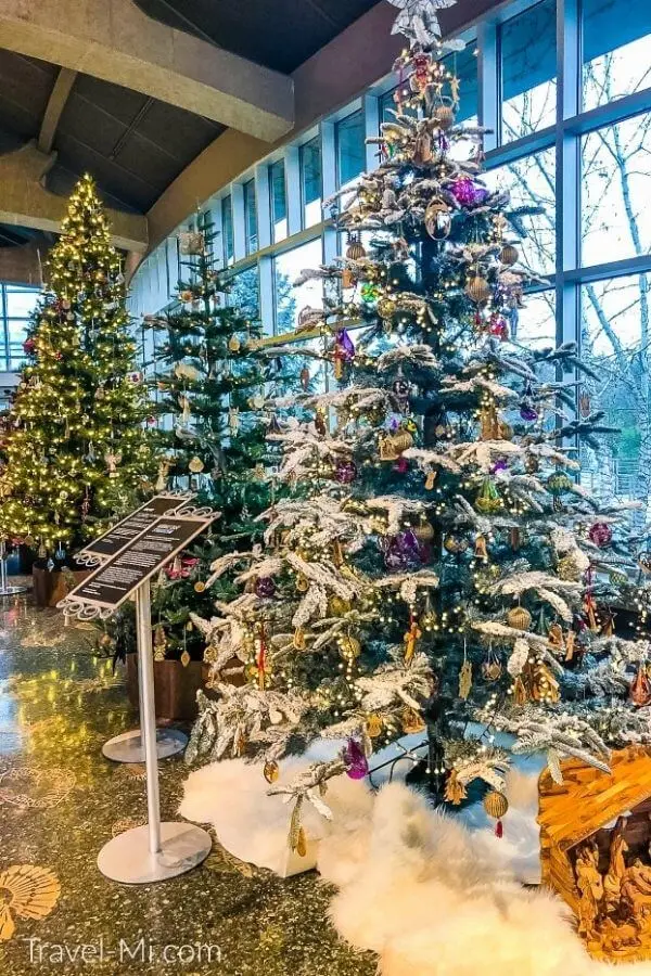 Frederik Meijer Garden Christmas At Grand Rapids Michigan 