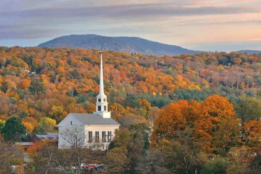 East coast fall weekend getaway to Stowe Vermont