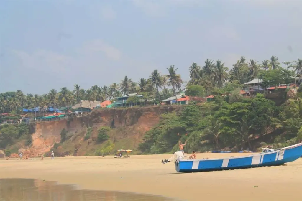 Kerala-Varkala-beach-Faraway Notes