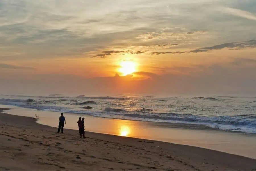 Puri beach Orissa India best beaches Faraway Notes