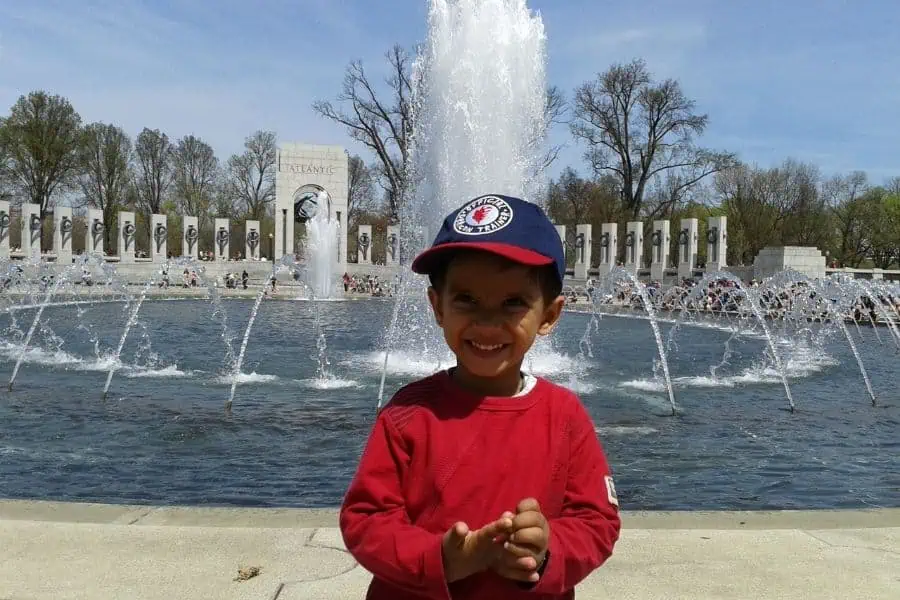 World War Memorial Washington DC with kids USA Faraway Notes
