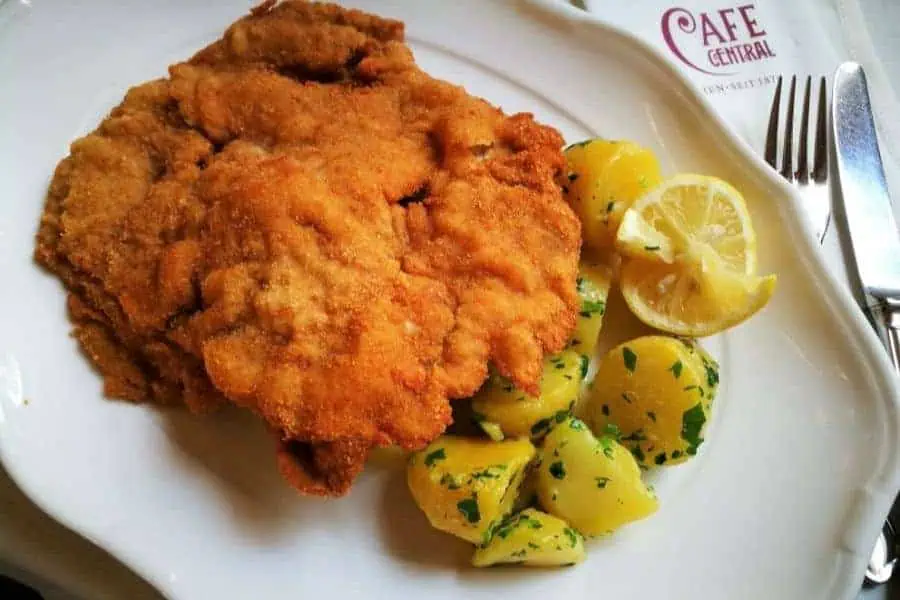 austrian cuisine wiener schnitzel