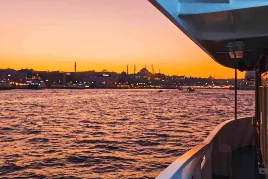 bosphorus cruise istanbul in one day itinerary