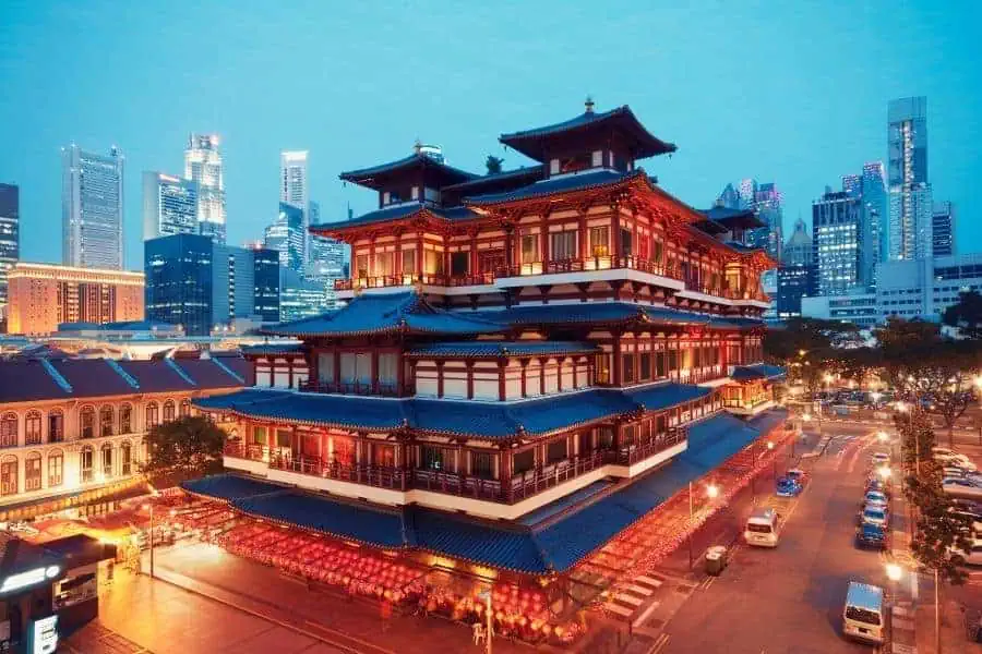 Buddha's Tooth Relic Temple china town singapore itinerary
