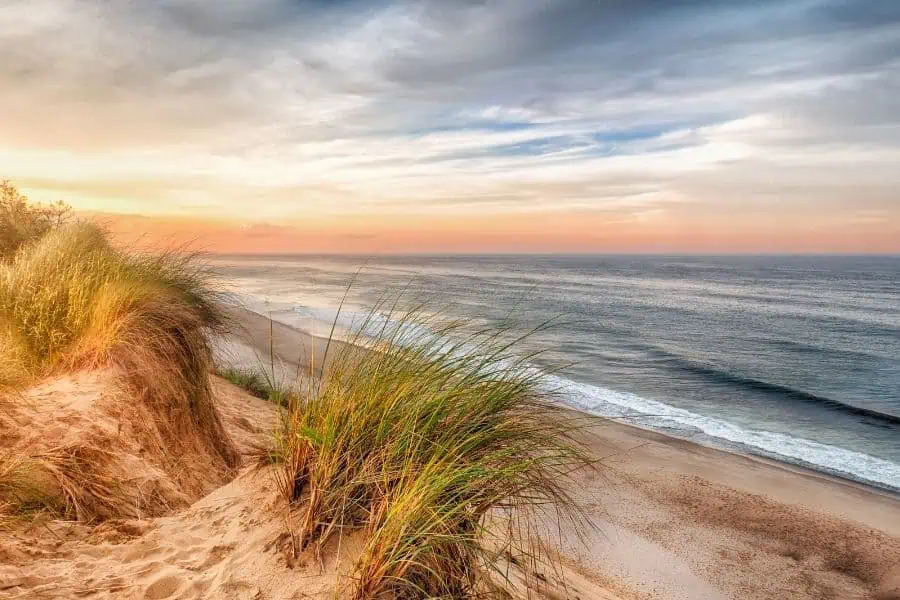 cahoon hollow beach