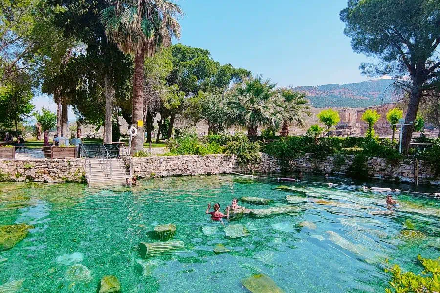 cleopatra antique pools pamukkale hierapolis