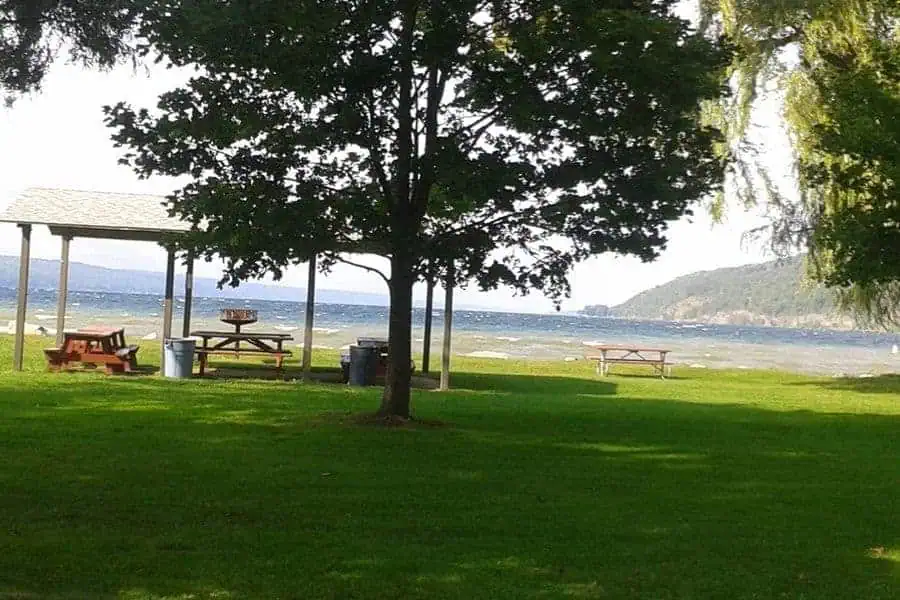 clute park at seneca lake in finger lakes