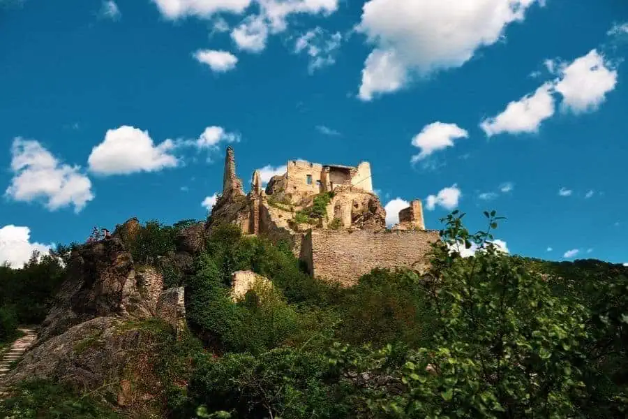 dürnstein castle burgruine dürnstein kuenringerburg castle