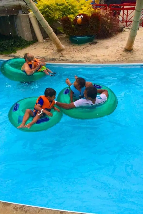 dutch wonderland water park lititz lancaster pa usa