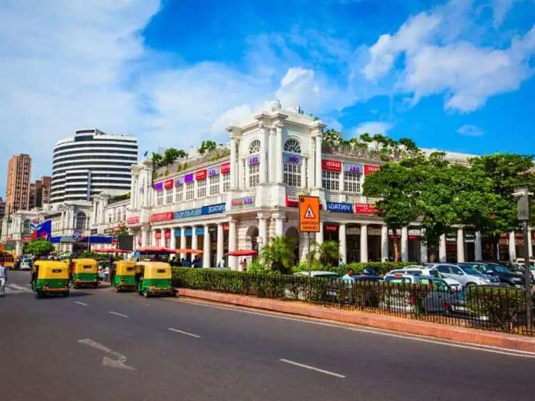 connaught place visiting delhi travel guide