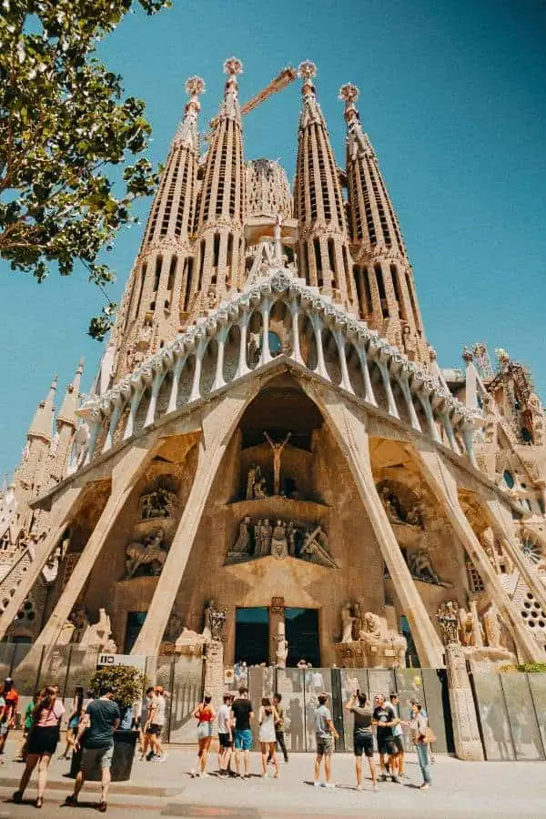 la sagrada familia barcelona spain