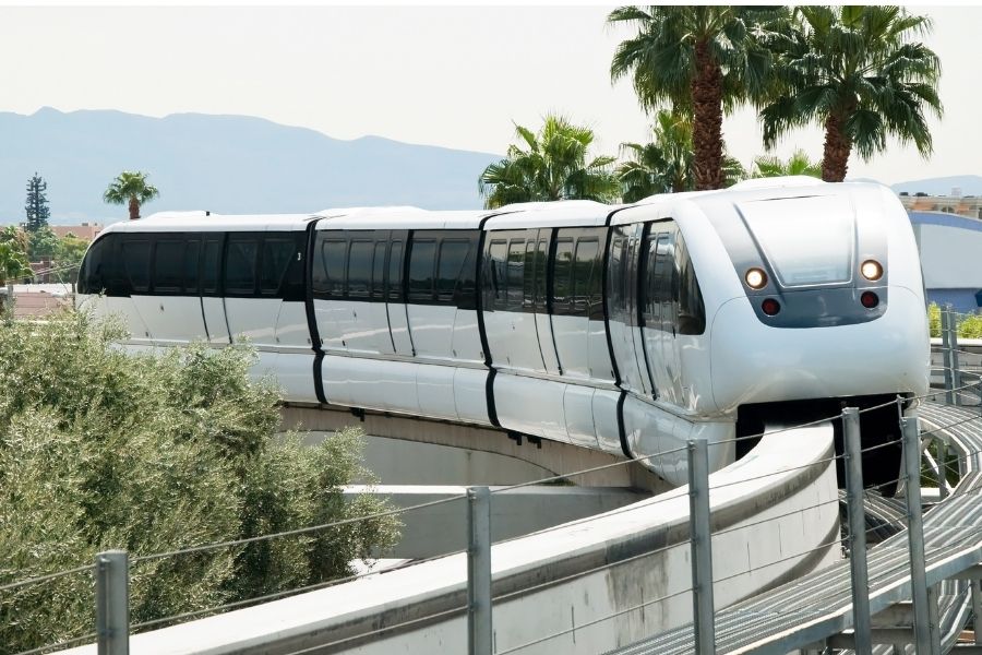 las vegas monorail how to get around las vegas eith kids