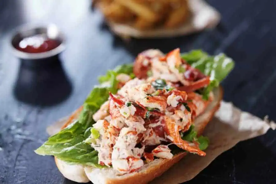 lobster roll new england usa american food