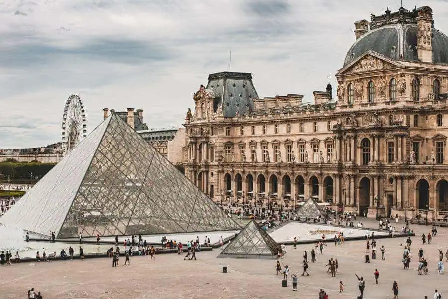 louvre museum paris france