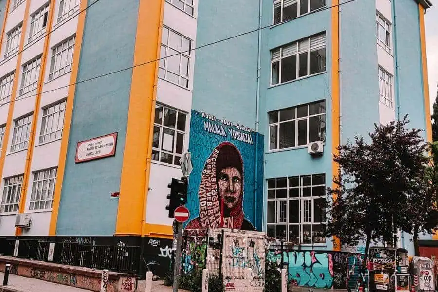 malala yousafzai street art kadikoy moda caddesi istanbul