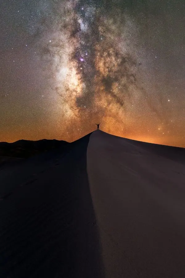 milky way galaxy over great sand dunes national park colorado