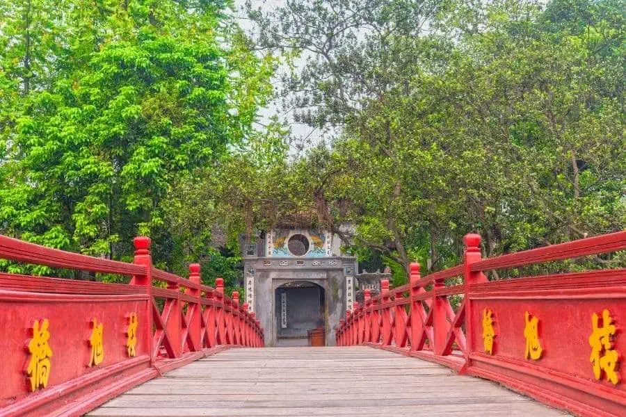 ngoc son temple