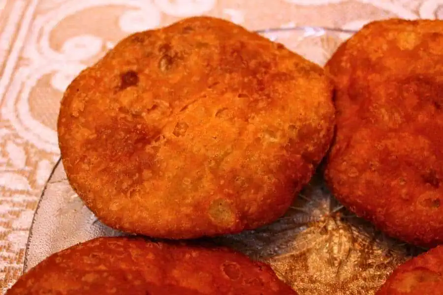pyaaz kachori