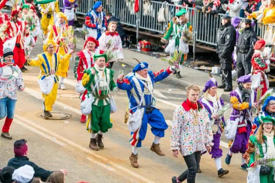 rose monday parade cologne carnival germany