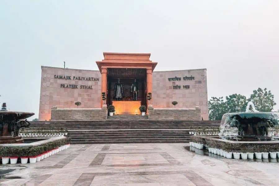 samajik parivartan prateek sthal entrance near ambedkar memorial park and gomti riverfront lucknow