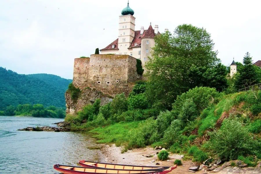 schloss schönbühel aggsbach wachau austria