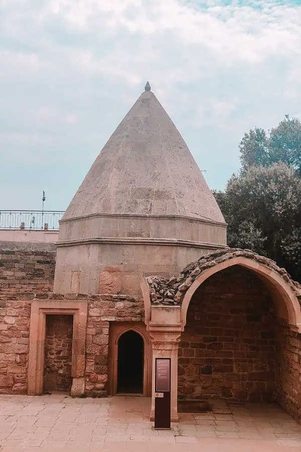 seyid yahya bakuvi tomb shirvanshahs palace baku