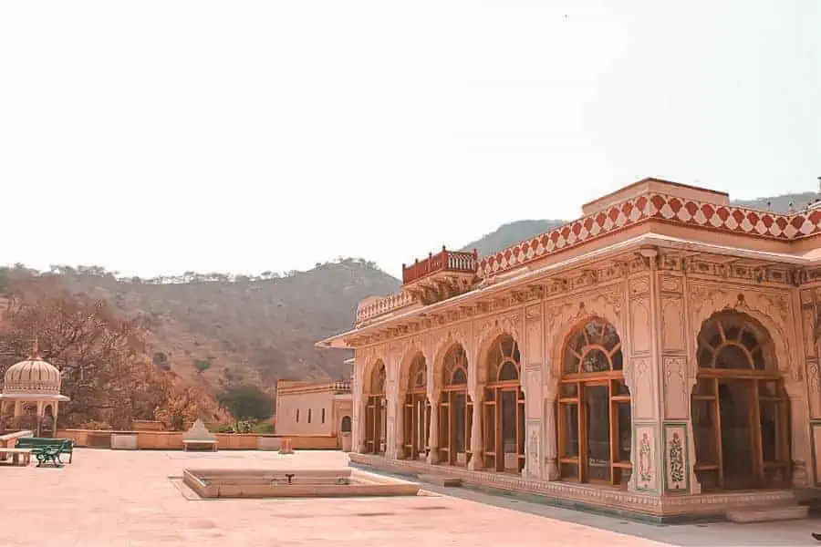 sisodia rani ka bagh