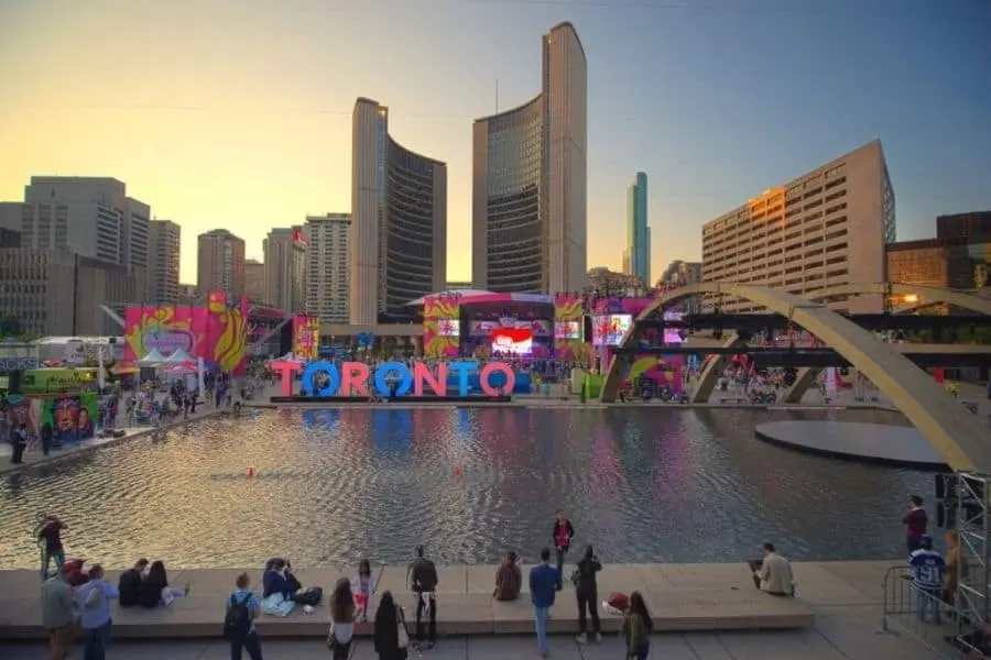 toronto fountains best places to visit in canada
