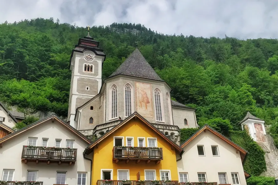   Katholische Pfarrkirche Hallstatt  Hallstatt Catholic Parish Church
