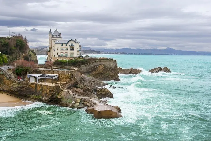 European road trips Bilbao to Bordeoaux Biarritz