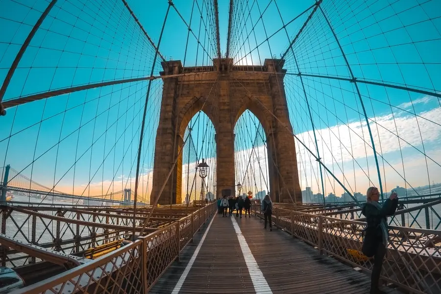 evening walk at brooklyn bridge nyc