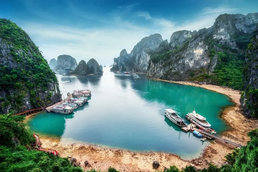 ha long bay vietnam