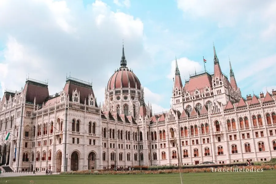 hungarian parliament budapest