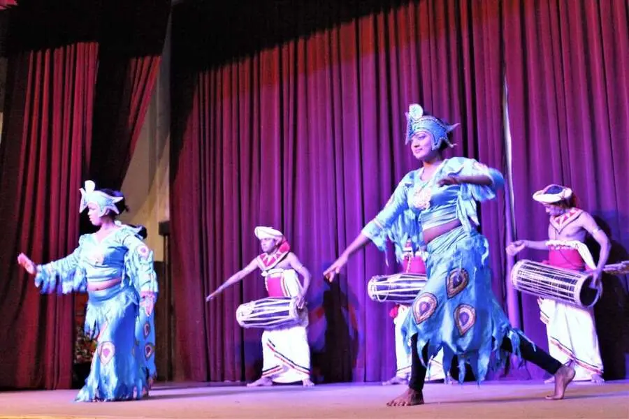 kandy cultural show sri lanka