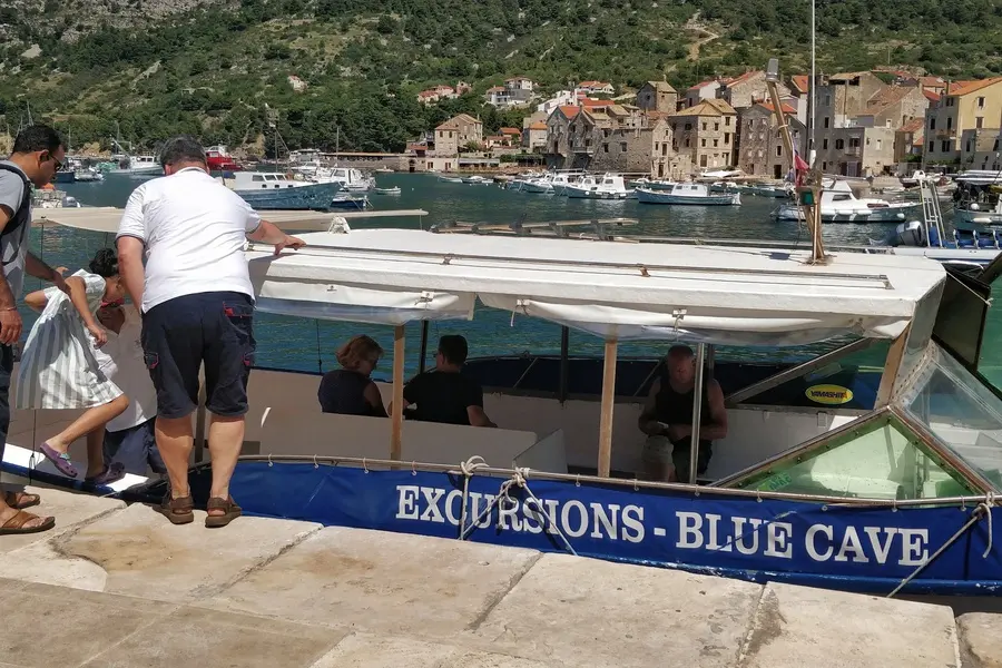 Boarding the boat to the Blue Cave from Komiza, Vis