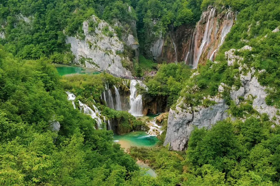  Veliki slap and sastavci  slap view plitvice lakes