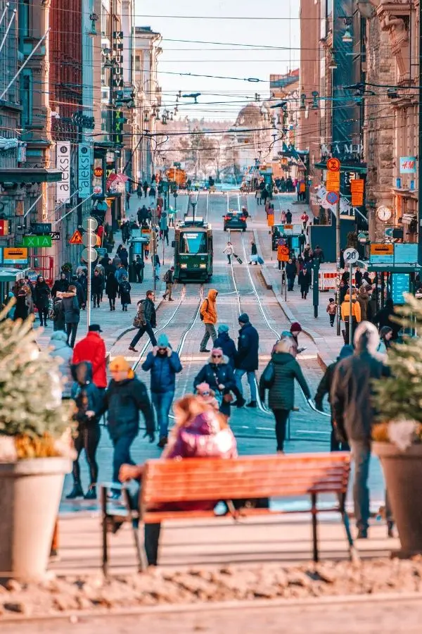 streets of helsinki Aleksanterinkatu