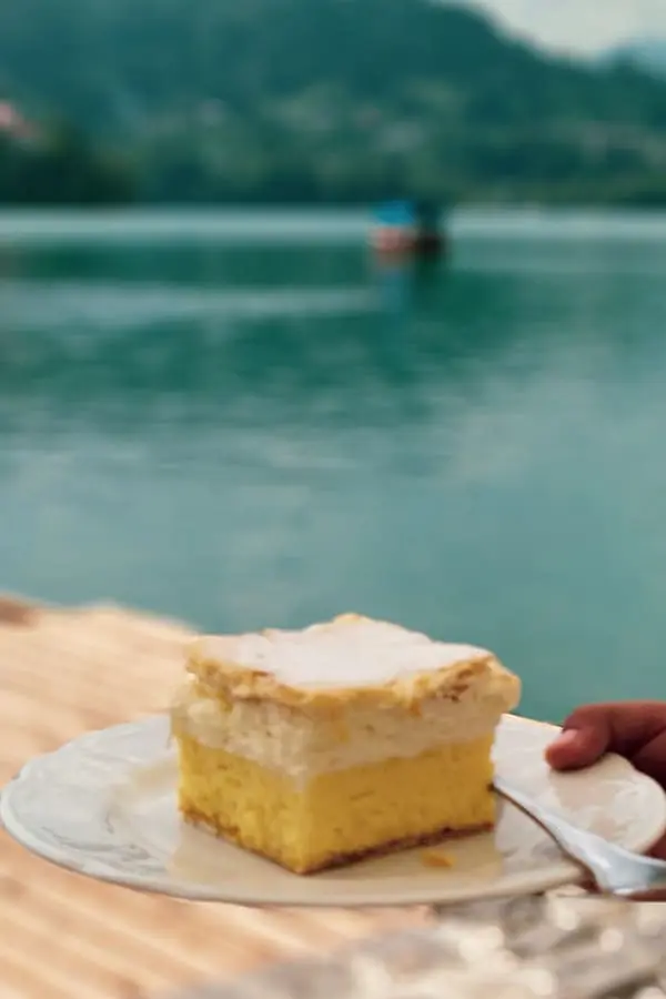 traditional bled cream cake 