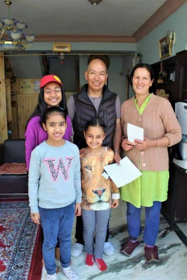 tukchu homestay host mr tashi and his wife