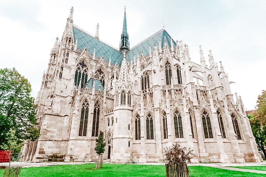 Votivkirche Church where to stay in vienna districts