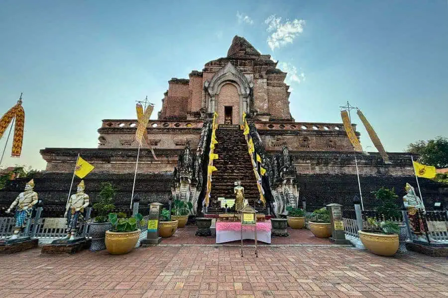 wat chedi luang temple chiang mai thailand